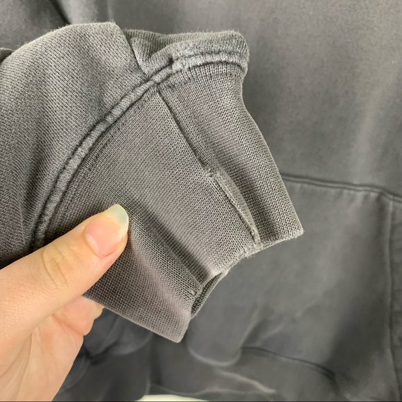 Vintage Columbia Hoodie - Picture 5 of 9